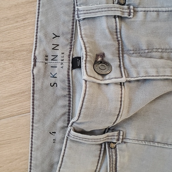 WHBM skinny moto jeans size 4 - Picture 2 of 4